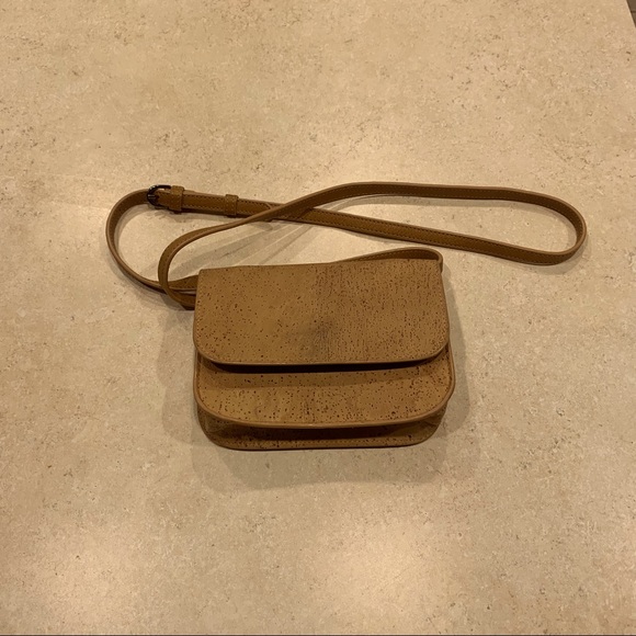 Queork Handbags - Queork Women’s Water Resistant Crossbody and Belt Bag *Exclusive Item